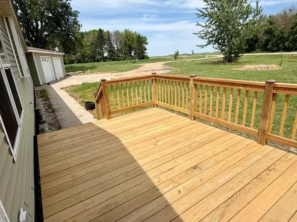 27229 State Highway 264, Worthington, MN 56187