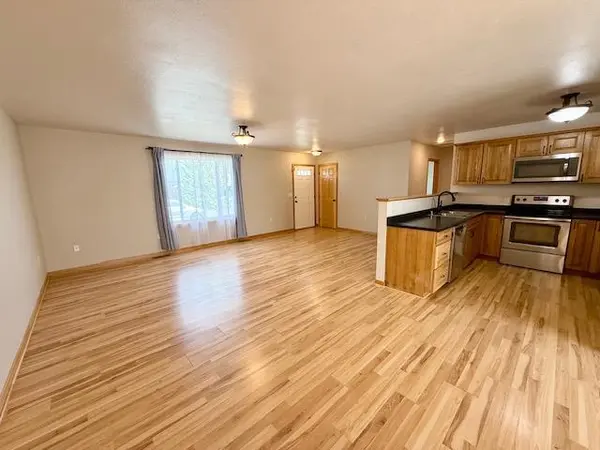 822 9th AVE SW, Perham, MN 56573