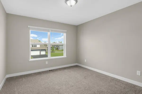 6180 Martin AVE NE, Albertville, MN 55301