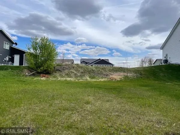 1555 9th AVE, Hutchinson, MN 55350