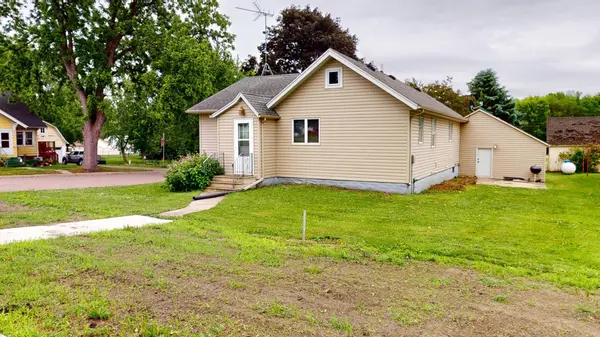 121 2nd ST N, Kiester, MN 56051
