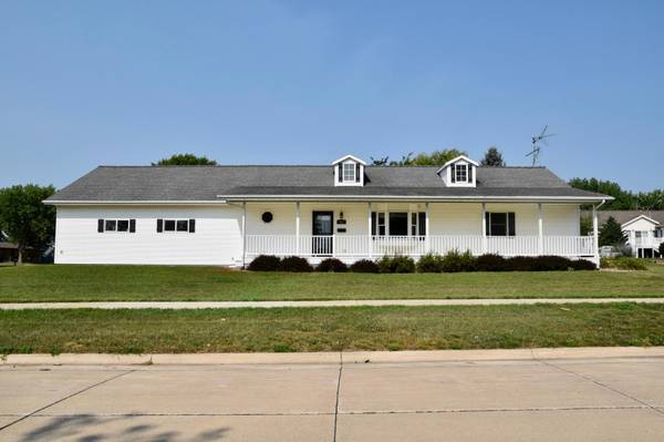403 13th AVE NE,  Sibley,  IA 51249