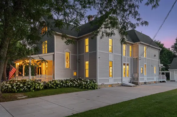 206 5th Street S, Stillwater, MN 55082