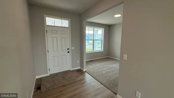 1667 Meadows DR, East Bethel, MN 55011