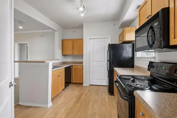 13570 Technology DR #2319, Eden Prairie, MN 55344