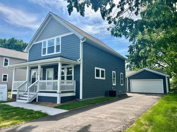 9030 Park AVE S, Bloomington, MN 55420