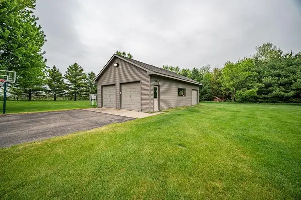 2541 90th AVE, Woodville, WI 54028