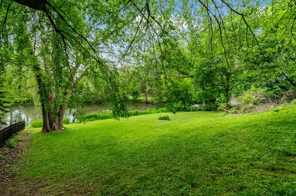 5801 Interlachen BLVD, Edina, MN 55436