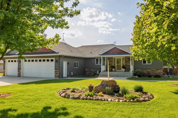 2111 Robins Nest SE,  Alexandria,  MN 56308