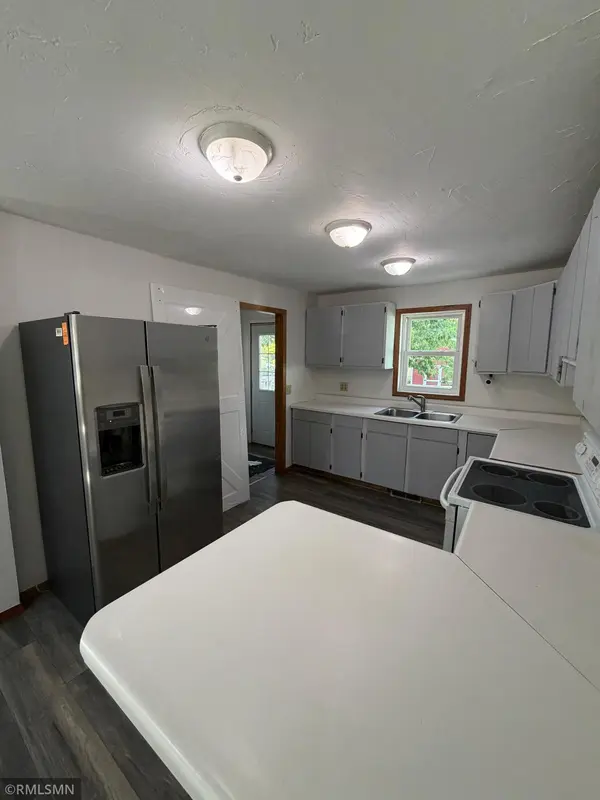 607 1st AVE E, Shakopee, MN 55379