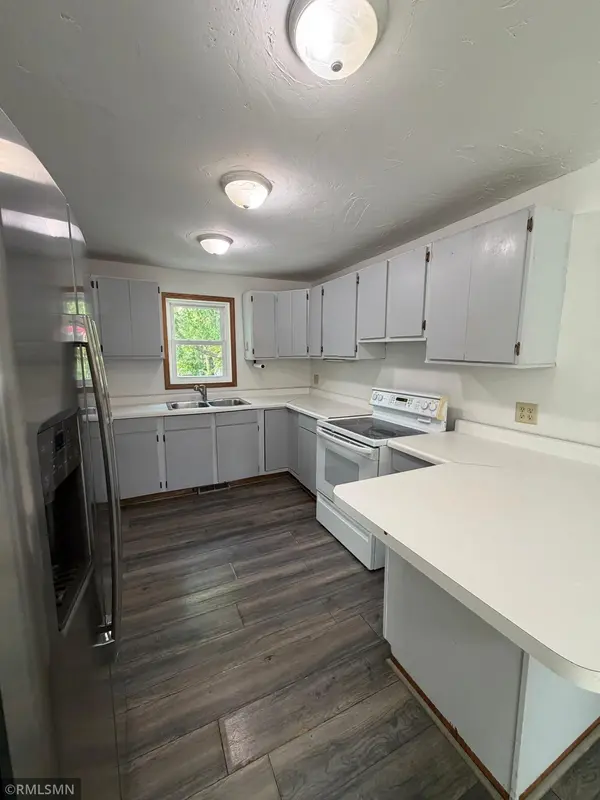 607 1st AVE E, Shakopee, MN 55379