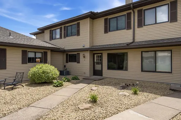5305 Orleans LN N #6, Plymouth, MN 55442