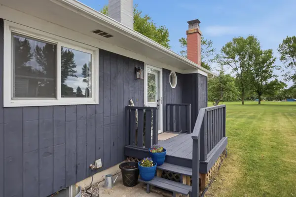 2328 Country Club Pkwy, Moorhead, MN 56560