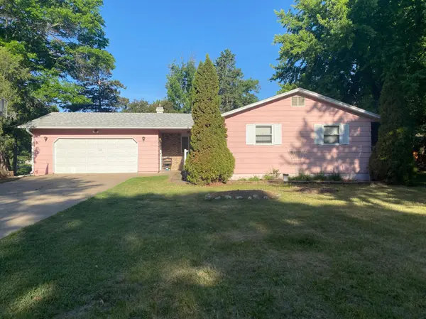 1007 10th AVE N, Princeton, MN 55371