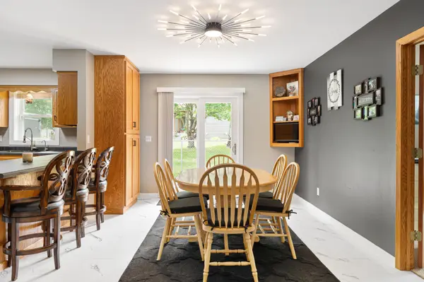 211 Sunrise DR, Medford, MN 55049
