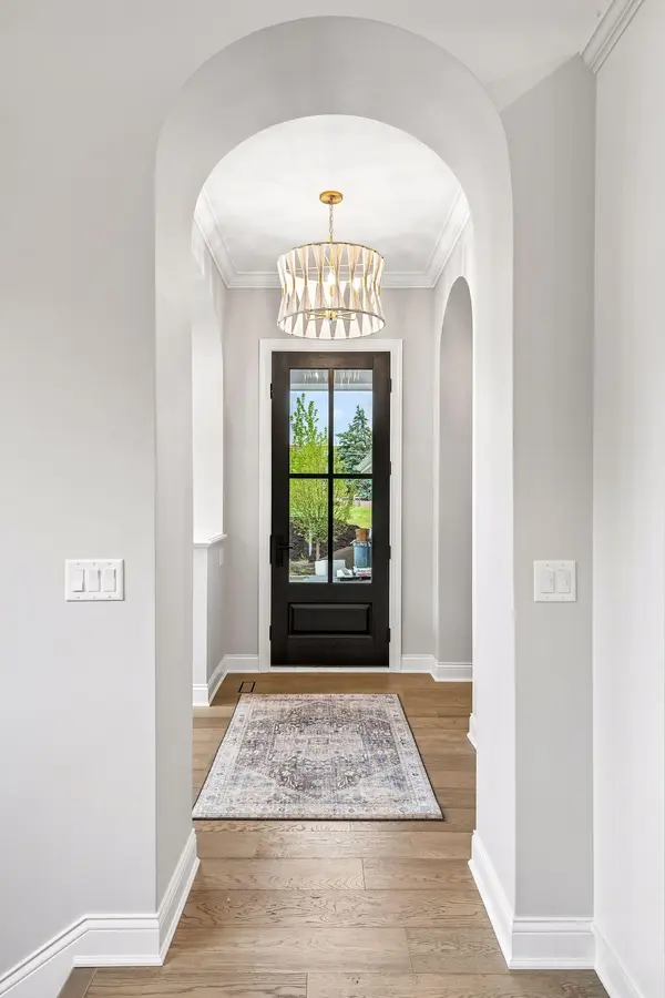 270 Wayzata BLVD E, Wayzata, MN 55391