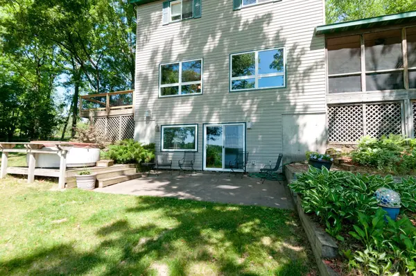 N2992 Jesse RD, Sarona, WI 54870