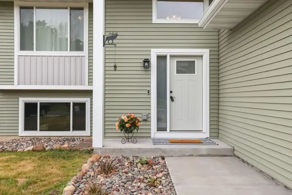 437 Woodale AVE, Saint Croix Falls, WI 54024