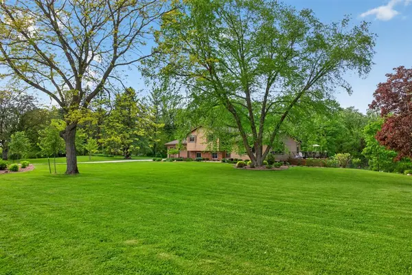 5633 Saint Mary DR NW, Rochester, MN 55901