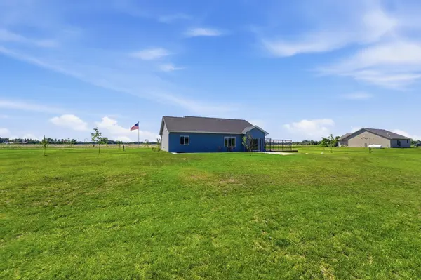 8594 Dolphin RD, Princeton, MN 55371