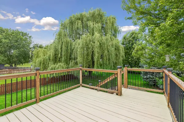 11962 85th PL N, Maple Grove, MN 55369