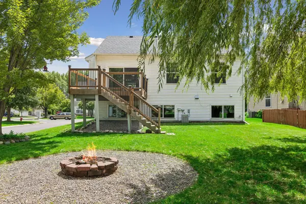 11962 85th PL N, Maple Grove, MN 55369
