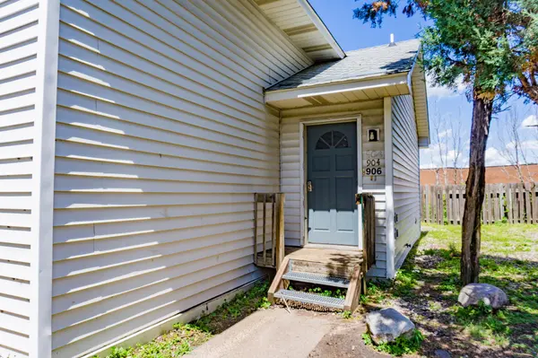 904 9th AVE SE, Minneapolis, MN 55414