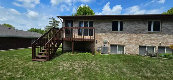 1933 Wilby RD, Albert Lea, MN 56007