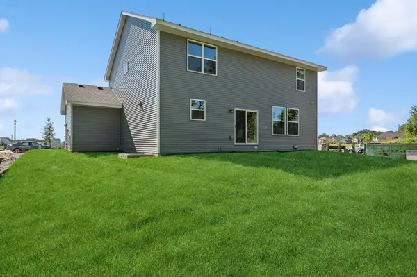 4024 Heath AVE N, Oakdale, MN 55128