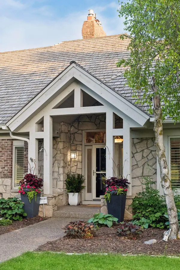 1615 Northridge DR, Wayzata, MN 55391