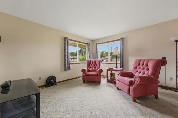 1114 N High ST, Lake City, MN 55041