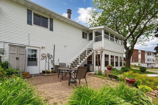 1114 N High ST, Lake City, MN 55041