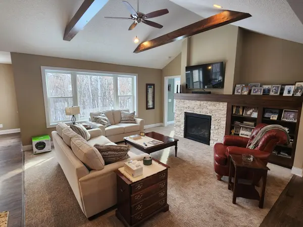 W10644 566th AVE, Prescott, WI 54021