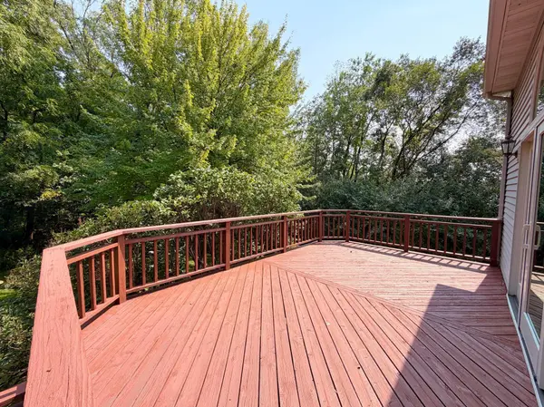 1241 Baird LN NE, Rochester, MN 55906