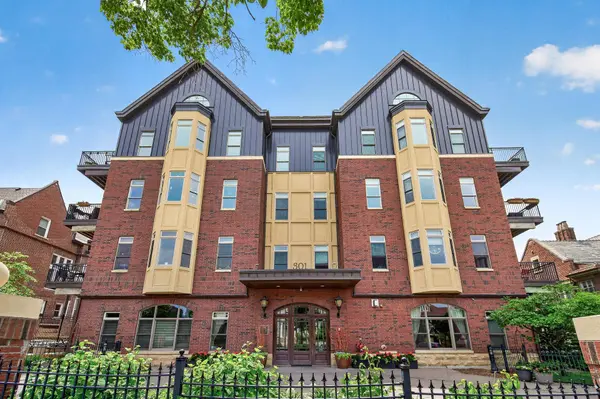 301 Clifton AVE #1A, Minneapolis, MN 55403