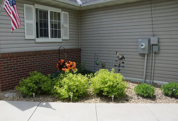 10521 64th LN NE, Albertville, MN 55301