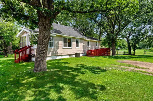 5740 Dupont AVE N, Brooklyn Center, MN 55430