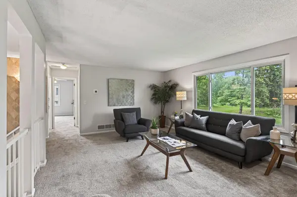4750 Orleans LN N, Plymouth, MN 55442