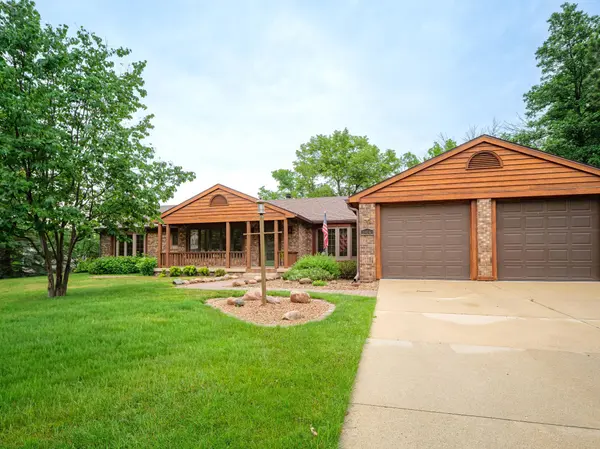 1404 Woodland DR SW, Rochester, MN 55902