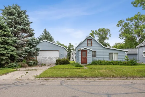 118 2nd ST SW, Hillsboro, ND 58045