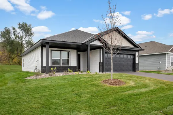 907 Sycamore PL N, Cambridge, MN 55008