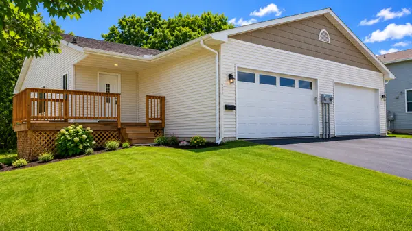 W920 Cardinal DR, Spring Valley, WI 54767