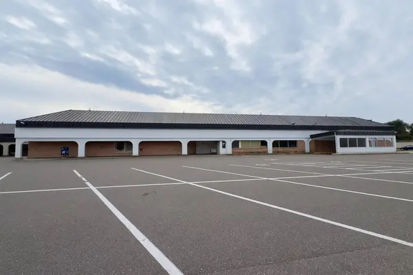 2118 Veterans DR, Saint Cloud, MN 56303