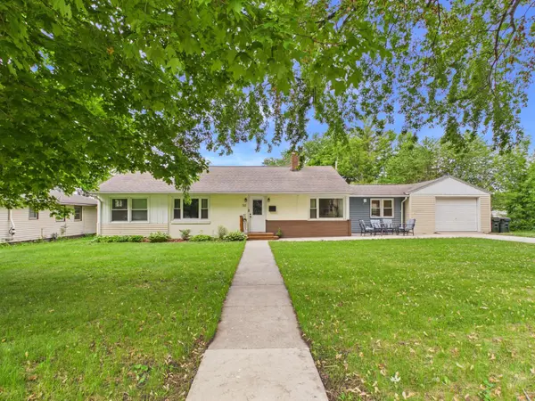 512 2nd ST SE, Glenwood, MN 56334