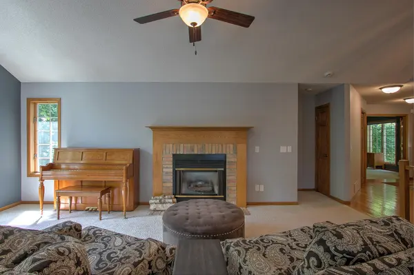 315 Sunset LN N, Cambridge, MN 55008