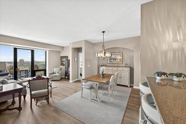 500 E Grant ST #907, Minneapolis, MN 55404