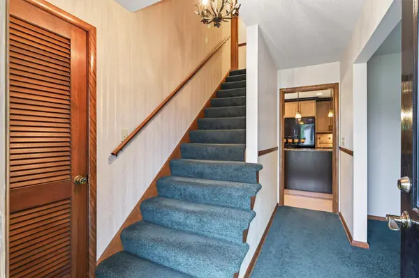 1665 5th ST NW, New Brighton, MN 55112