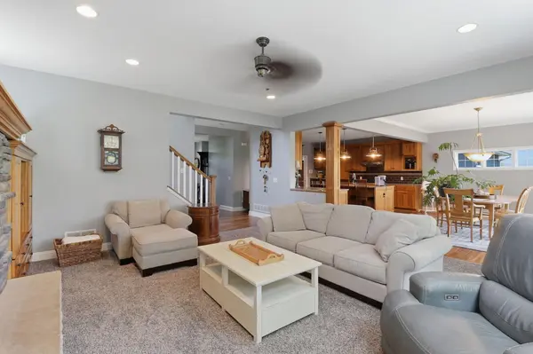 13182 Danube LN, Rosemount, MN 55068