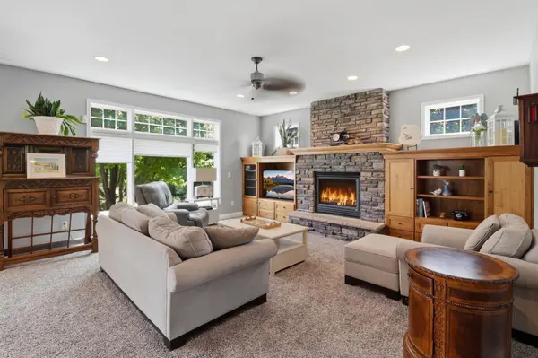 13182 Danube LN, Rosemount, MN 55068