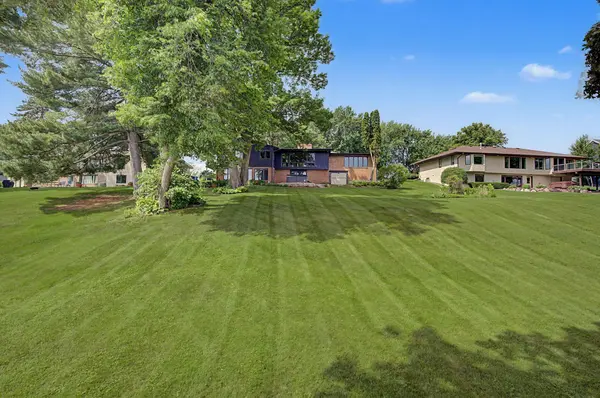 725 Bradford AVE, Champlin, MN 55316